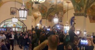 Copertina di “Duce, duce”: il coro dei tifosi della Lazio nella birreria di Monaco cara ad Adolf Hitler – Video