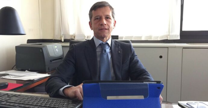 “Garza dimenticata nel cuore di un paziente”: interdetto Enrico Coscioni, presidente Agenas