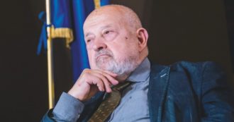 Copertina di Franco Cardini: “In FdI tifano Donald: ma lui alla Casa Bianca è un rischio per Giorgia”