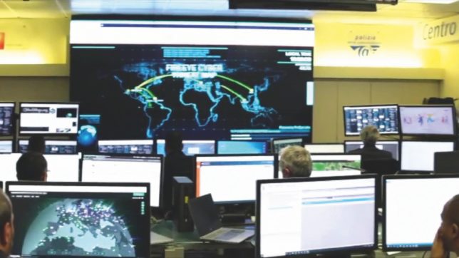 Striano e i 33.528 file scaricati: “Né per soldi, né per ricattare”