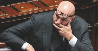 Copertina di Guido Crosetto dimesso dall’ospedale: il ministro della Difesa era stato ricoverato per un nuovo episodio di pericardite