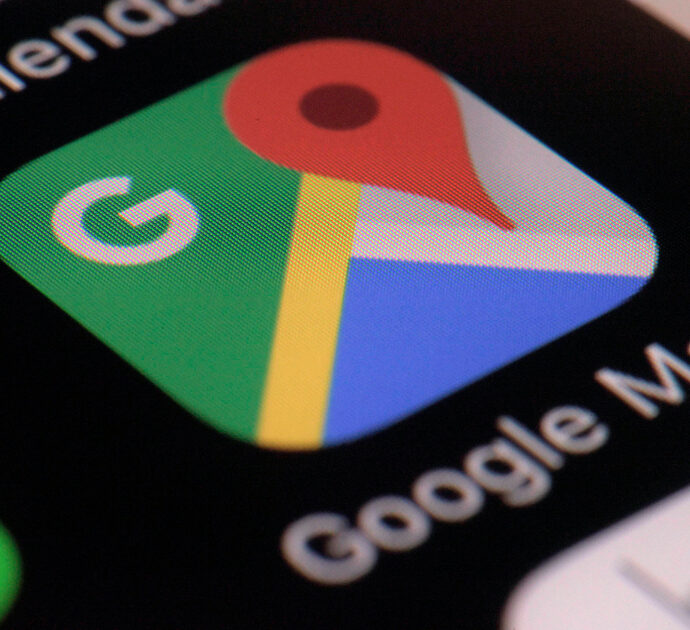 Arriva l’intelligenza artificiale su Google Maps: l’app risponderà a domande sui menù dei ristoranti, monumenti e non solo. Ecco come si attiva