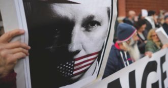 Copertina di Assange e gli altri, guai a chi tocca il potere: così finisce in tribunale chi protesta contro politici e aziende. Su FQ MillenniuM in edicola
