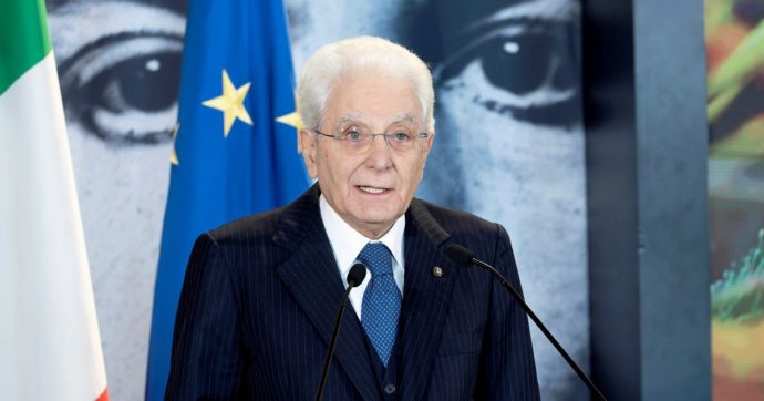 Mattarella: “Alle donne chiesta più fatica: è un onere occulto”