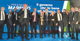 Copertina di Abruzzo, l’ultima sfida nel fortino nero. La destra finisce nel tendone