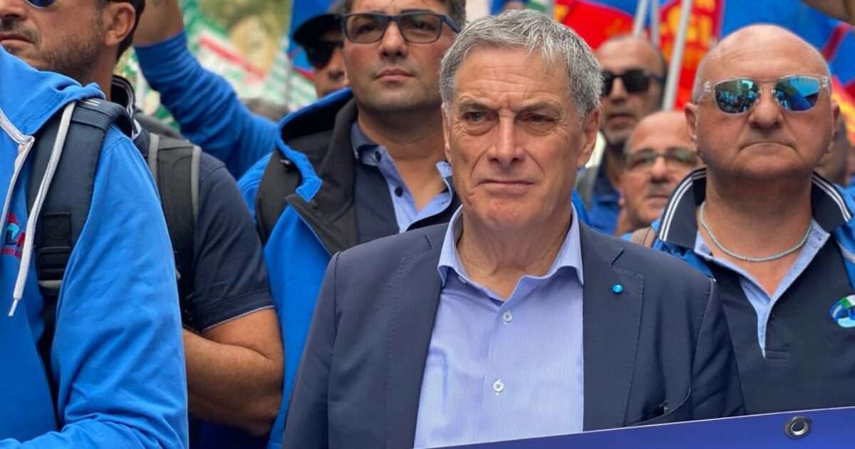 Palombella (Uilm): “Fare luce sulla gestione distruttiva dell’Ilva da parte di Mittal. Il governo fermi Stellantis o resteranno solo macerie”