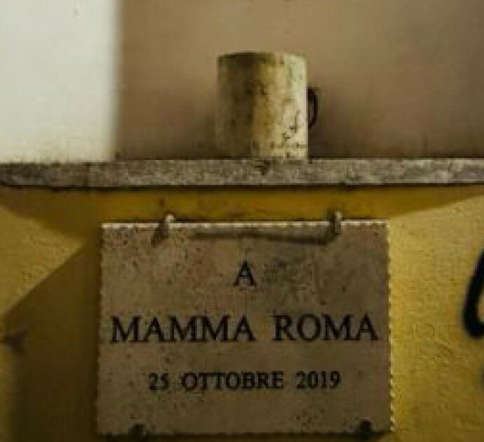 Sfregiata a Roma la scultura dedicata ad Anna Magnani: divelto e portato via il busto di Trastevere