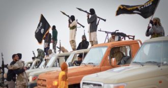 Copertina di Balla coi lupi (jihadisti): Walid nella trappola  del terrorismo “di Dio”