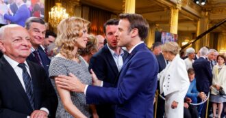 Copertina di Lo sfogo della figlia di Brigitte Macron: “Nella nostra città tante maldicenze e critiche per la loro storia. Mia mamma transgender? Fake news”