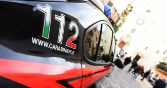 Copertina di Verona, 12enne sequestrata fuori da scuola e molestata: in carcere due uomini di 27 e 47 anni