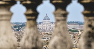 Copertina di Striano e le ricerche sui broker del Papa: indagine in Vaticano