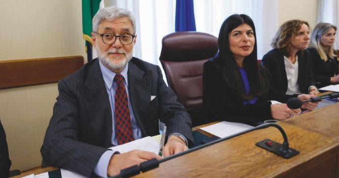 L’indagine dei pm di Roma e i 59 dossier della Dna