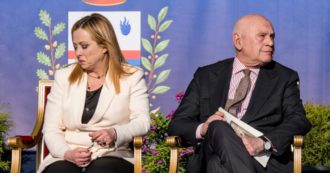 Copertina di Caso Sos: Meloni scarica Nordio e Crosetto adesso difende Renzi