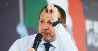 Copertina di Cospito, i 4 dem anti-Delmastro: “Dossier su noi”