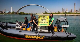 Copertina di Greenpeace Italia: “Eni minaccia una nuova causa per diffamazione contro di noi. Intimidazioni scioccanti”