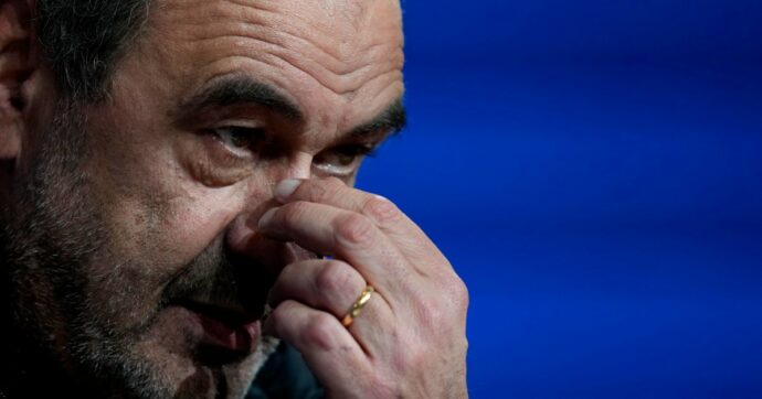 Il ritiro senza acquisti, il calciomercato in corsa, le dimissioni già minacciate: dove nasce la fine del rapporto tra Sarri e Lotito