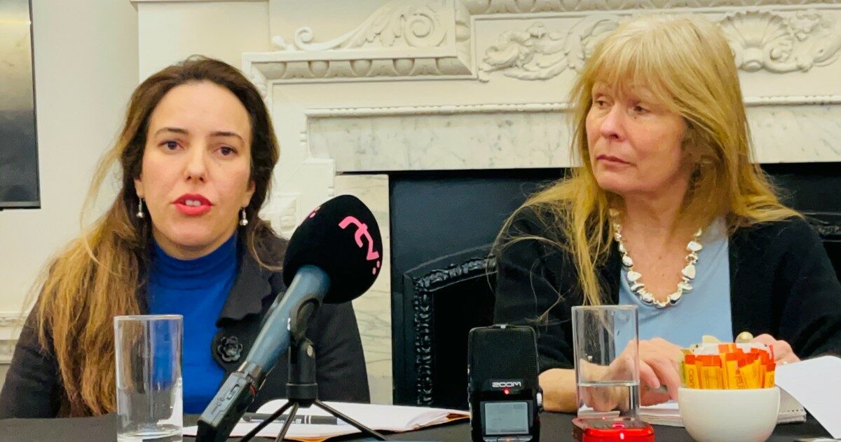Non solo Assange, il caso Clare Rewcastle Brown: 2 anni di carcere, ora ricercata dalla Malesia. La sua inchiesta ha fatto condannare il premier