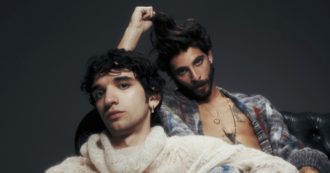 Copertina di Santi Francesi: “Siamo cresciuti sentendo Kiss e Pfm nel passeggino”