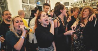 Copertina di Sfottò, lobby e lucine: addio a Shigeighi Negishi, Mister Karaoke