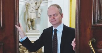 Copertina di Firenze, la destra schiera Schmidt: guidò gli Uffizi