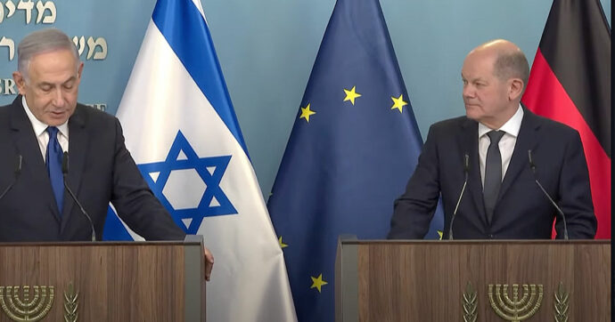 Scholz vede Netanyahu: “Non possiamo restare a guardare i palestinesi che muoiono di fame”. Il premier israeliano: “Hamas ruba gli aiuti”