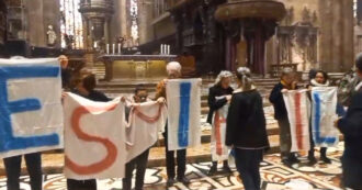 Copertina di “Cessi il fuoco”, pacifisti srotolano striscione alla fine della messa in Duomo a Milano: interviene la sicurezza – Video