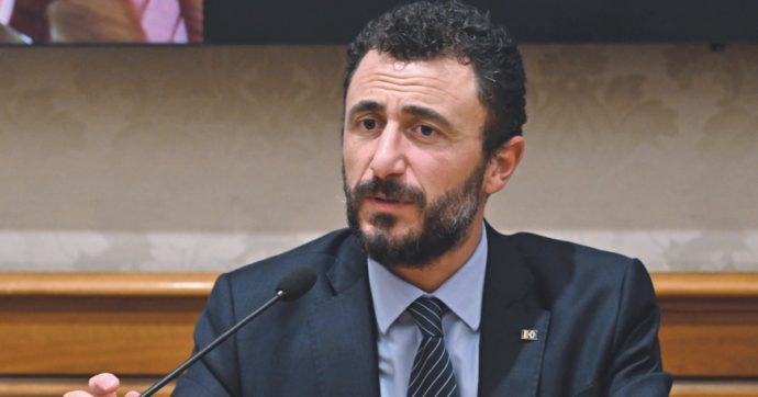 5 mila euro dopo lo sparo: Pozzolo vuol rientrare in FdI