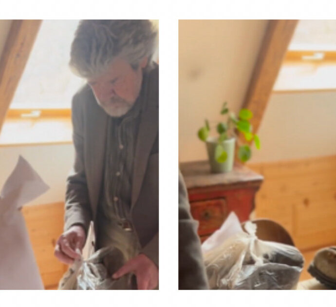 Reinhold Messner tiene in mano lo scarpone ritrovato del fratello morto: “Finalmente smentite le teorie del complotto. Ti penso Günther” – Video
