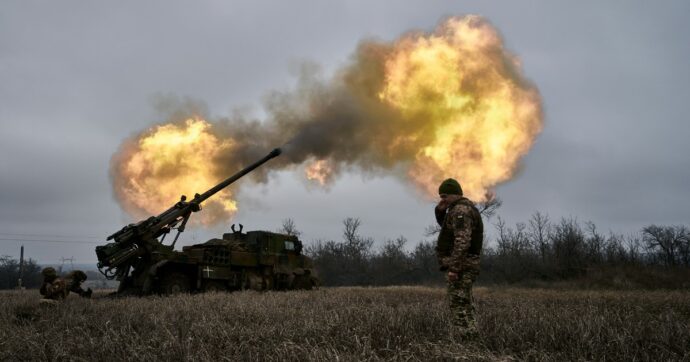 Il gaslighting dei media occidentali sulla guerra in Ucraina: tutto pur di spendere pil in armi