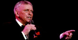 Copertina di Frank Sinatra: i boss, Jfk, bustarelle e flirt