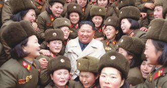 Copertina di Autocrazie battono democrazie: 74 contro 63