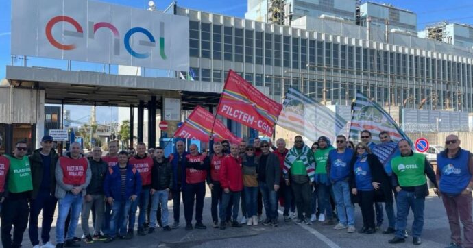 L’Enel di Civitavecchia rallenta sulla transizione e i lavoratori scioperano: le parole non bastano