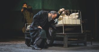 Copertina di È ricco “L’albergo dei poveri” alcolisti