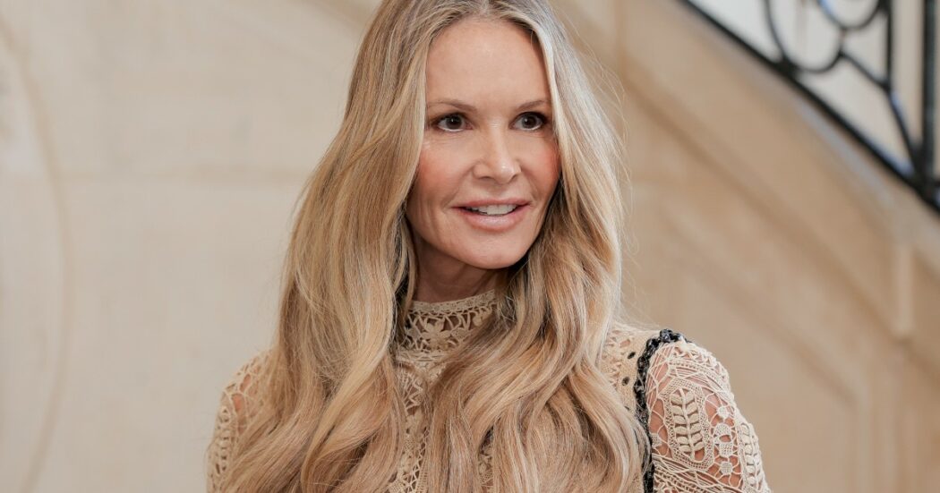 https://st.ilfattoquotidiano.it/wp-content/uploads/2024/03/23/Elle-Macpherson-1050x551.jpg