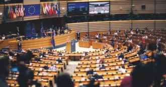 Copertina di L’estrema destra avanti: ma è divisa su migranti, guerra, crisi economica