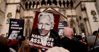Copertina di Assange, El Pais rivela: spariti documenti legati allo spionaggio subito dal fondatore di Wikileaks