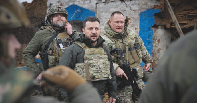 Conflitto mondiale: “Putin non lo vuole, Macron rischia tutto”