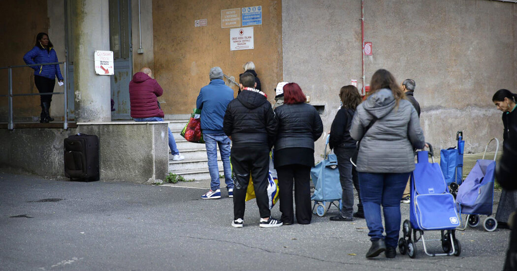 Rapporto Istat, povertà a “livelli mai toccati da 10 anni” e aumenta tra i lavoratori. L’incidenza più elevata sui minorenni: sono 1,3 milioni