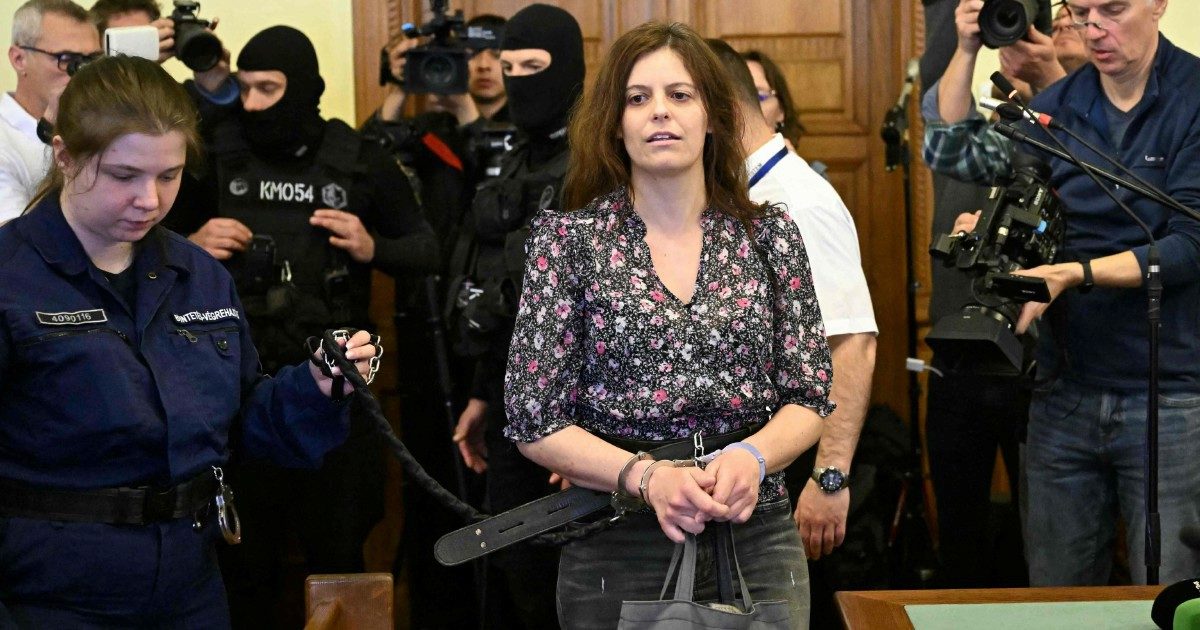 “Ilaria Salis accetta la candidatura con Verdi e Sinistra”: l’insegnante detenuta in Ungheria pronta a correre per le Europee