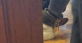 Copertina di Ilaria Salis ancora in catene: l’Ungheria non dà i domiciliari