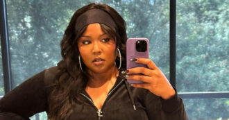 Copertina di Lizzo lascia la musica? “Sono stanca di essere presa di mira per il mio aspetto. Me ne vado”