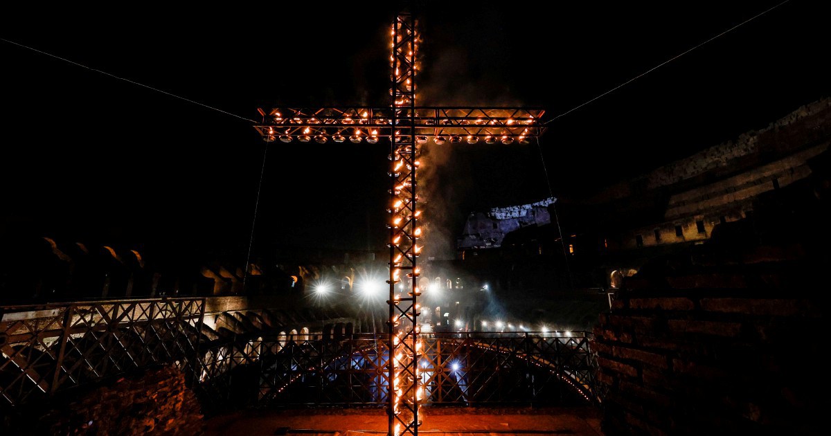 Via Crucis Meta oscura la diretta Fb di Radio Maria Il Fatto