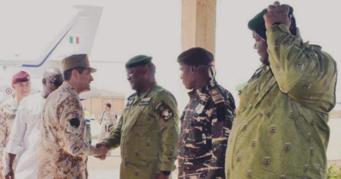 Al Niger filorusso resta solo l’Italia di Meloni e Figliuolo