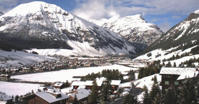 Copertina di Dopo la bufera di neve Livigno resta isolata