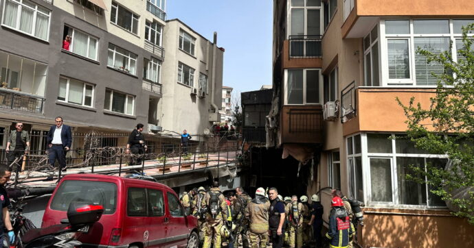 Incendio in un night club in ristrutturazione a Istanbul: morti ventinove operai. Cinque persone fermate. “Lavori non autorizzati”