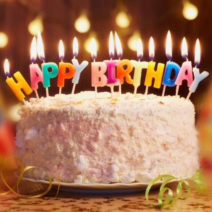 Ordinano online la torta di compleanno: bimba di 10 anni muore dopo averne mangiato una fetta, la famiglia ricoverata in ospedale