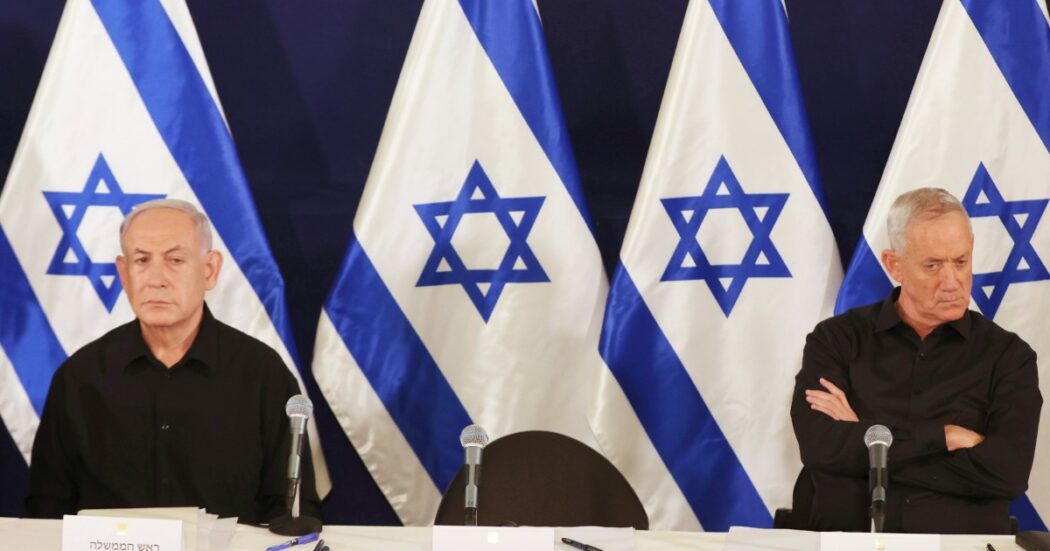 Israele, il ministro-rivale Gantz mette in dubbio la leadership di Netanyahu: “Elezioni a settembre”. Likud replica: “Governo va avanti”
