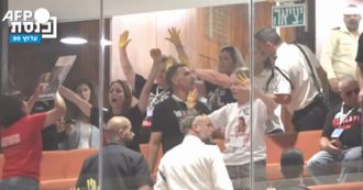 Copertina di Netanyahu via: Gantz chiede elezioni. Parenti alla Knesset