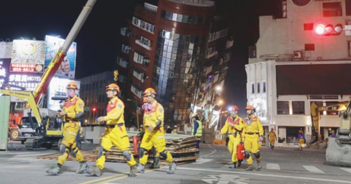 Copertina di Terremoto 7.4 devasta Taiwan. Cina “solidale”, ma invia i caccia