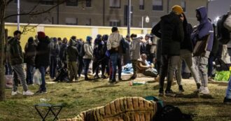Copertina di “In Italia violati i diritti dei richiedenti asilo. La procedura online di Milano? Così code e difficoltà sono diventate invisibili”
